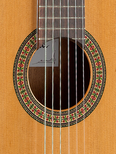 Alhambra classical guitar 4/4 3C solid spruce