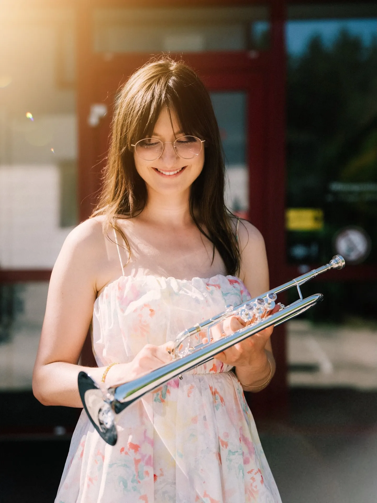 Yesterday, Selina Ott visited us to pick up her newly silver-plated Schagerl C trumpet – model “1961”. 

She also dropped by for an interview as part of a film project by the Vienna Film Academy. The first scenes were shot right here at our workshop! 🎬✨

#schagerltrumpet #selinaott #schagerlartist #inqualitywetrust #trumpetlove #filmacademy #behindthescenes