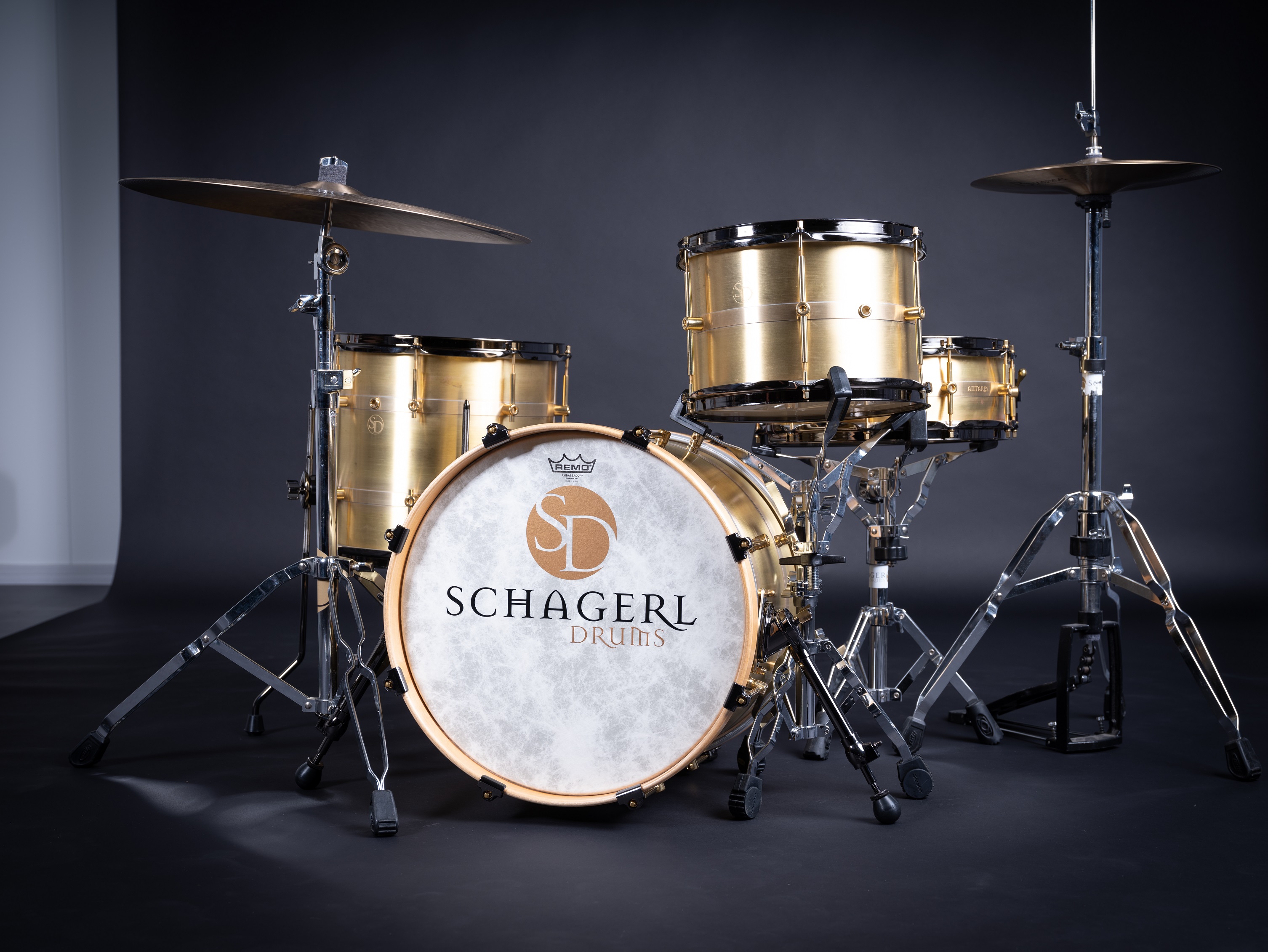 Schagerl Drum Kit 18/14/10 RAW / Black Schagerl Drum Kit 18/14/10 RAW / Black