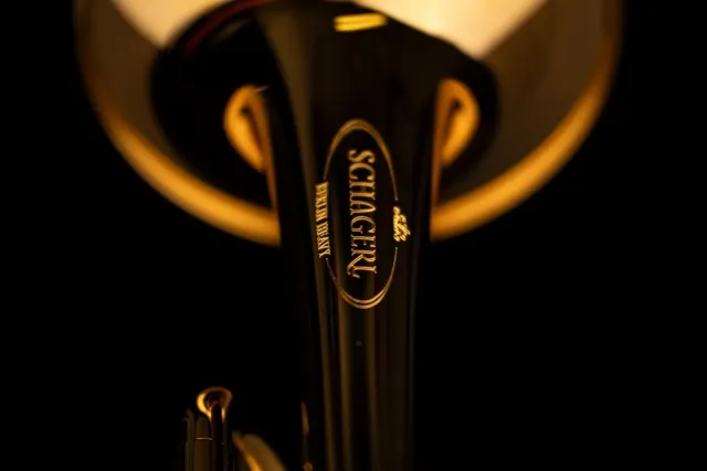 8faa84b640926042f17ad56ff400d632